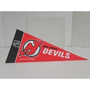 New Jersey Devils NHL Hockey Mini Pennant 9"x4" Felt Banner Flag